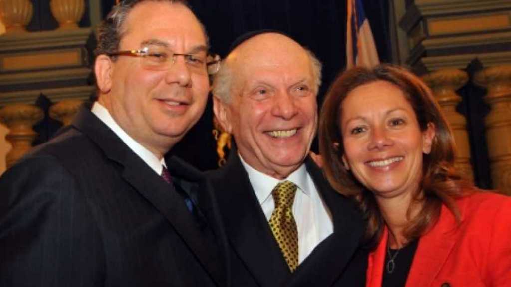 حاخام صهيوني يقود حملة تطبيعية إلى البحرين