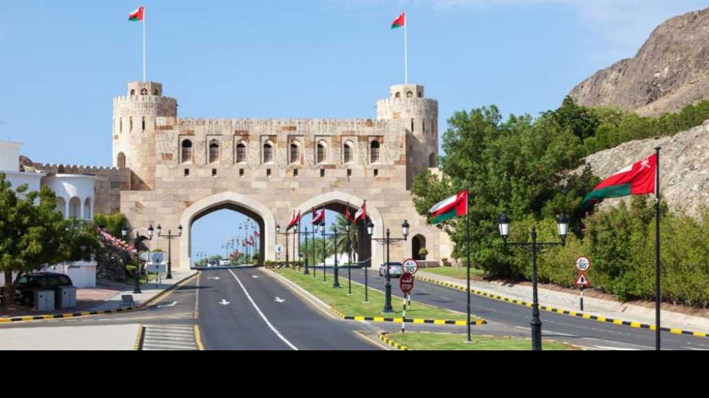 سلطنة عمان تسمح للنساء بقيادة سيارات الأجرة