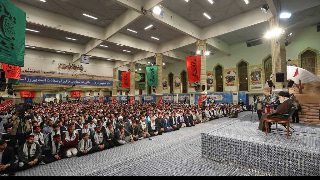 الإمام الخامنئي: إيران تتعرض لهجوم شامل من الأعداء