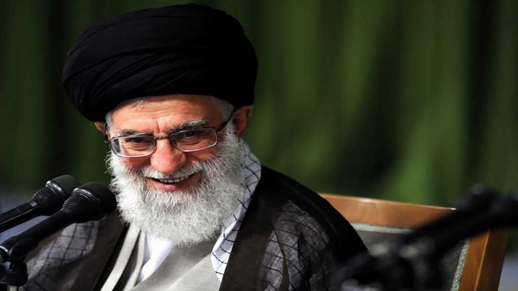 حين يصحّح الإمام لمُترجمه..