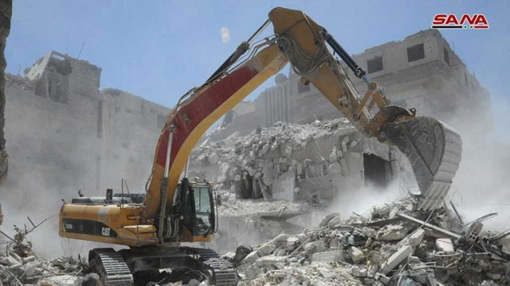 إزالة الأنقاض في حرستا بريف دمشق تتواصل