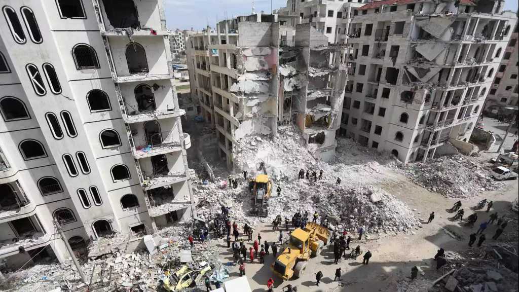 حميميم: الإرهابيون صوروا مشاهد ملفقة في ادلب لإدانة روسيا وسوريا