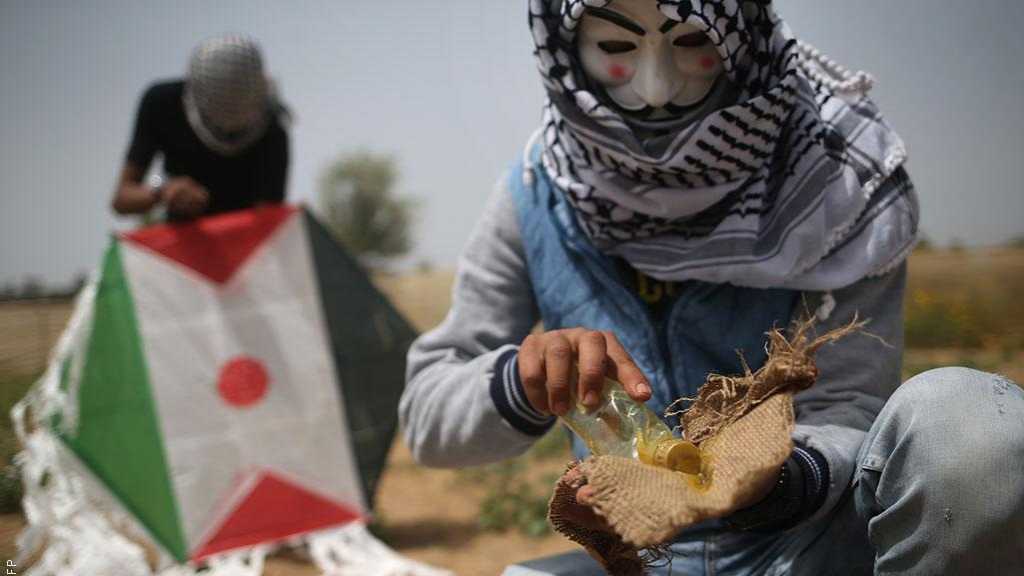 تعليمات لجيش الاحتلال بمواصلة مهاجمة مطلقي الطائرات الورقية