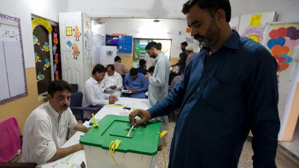 باكستان تنتخب .. مصادر ميدانية لـ &rsquo;العهد&rsquo;: الاقبال كثيف والفوز حليف عمران خان