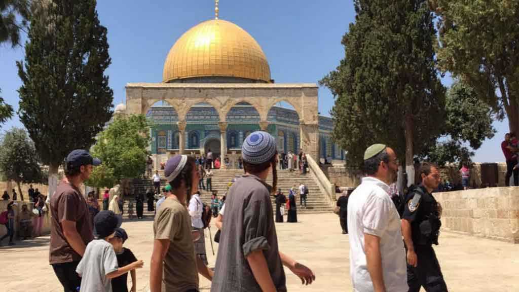 أم محمد تصرخ &rsquo;الأقصى&rsquo; باكية: &rsquo;أين أنتم يا عرب ومسلمين&rsquo;