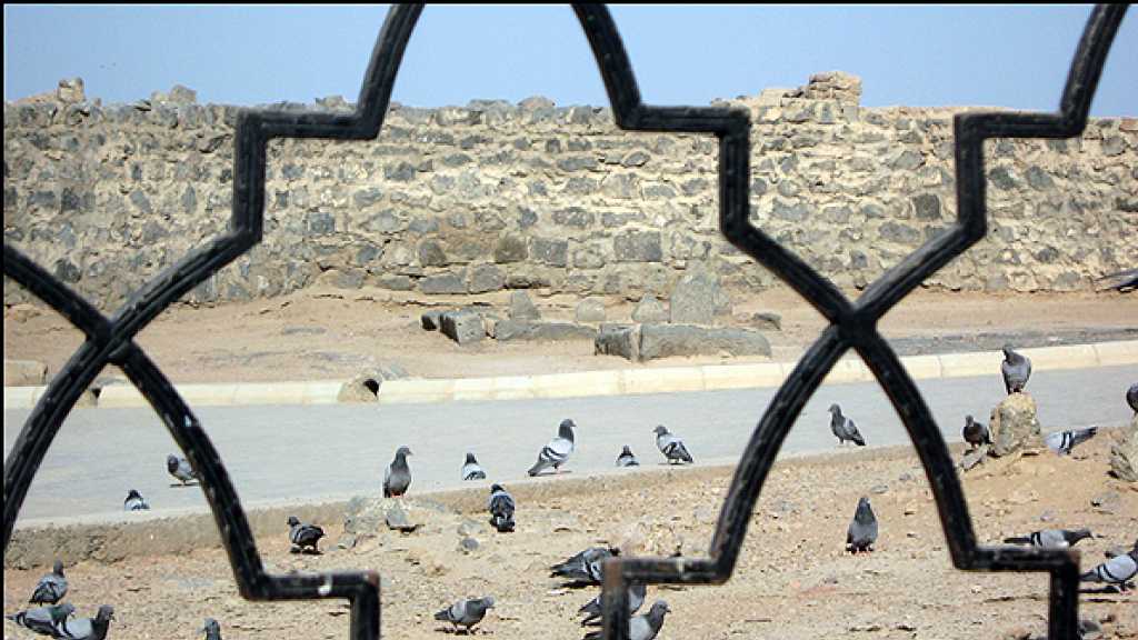 آل سعود يمنعون المسلمين من رؤية مقبرة البقيع!