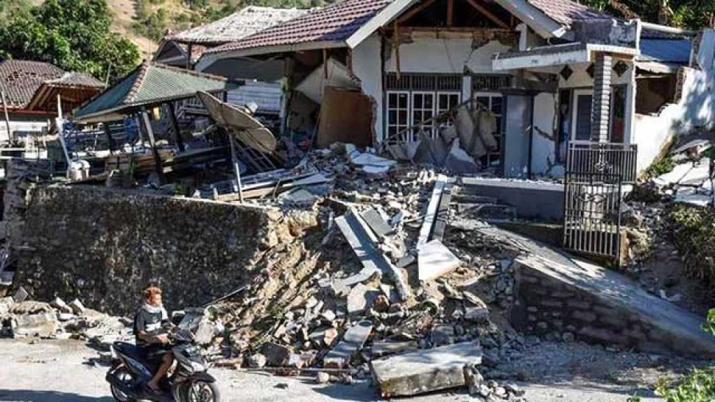 91 قتيلا في زلزال يضرب إندونيسيا