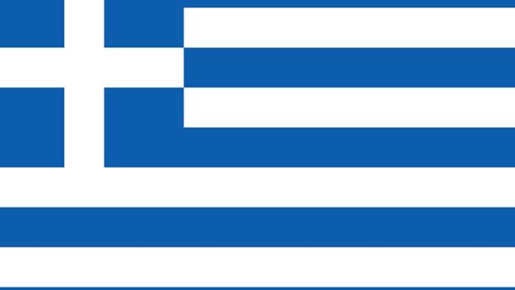 اليونان تسحب سفيرها من روسيا