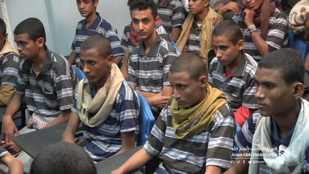 وزارة الدفاع اليمنية وهيئة الأركان تسلمان الصليب الأحمر الدولي واليونيسيف 31 طفلاً ممن جندهم العدوان