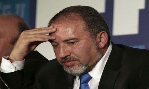 ليبرمان: نتانياهو يصر على البقاء أصماً أمام تهديدات &rsquo;حماس&rsquo;