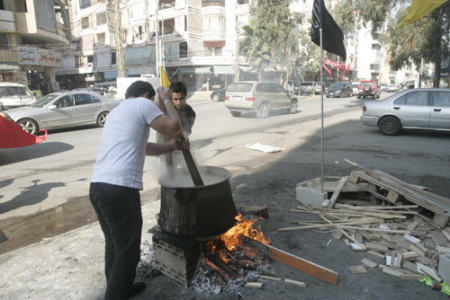 موائد عاشورائية في مناطق ضاحية بيروت الجنوبية