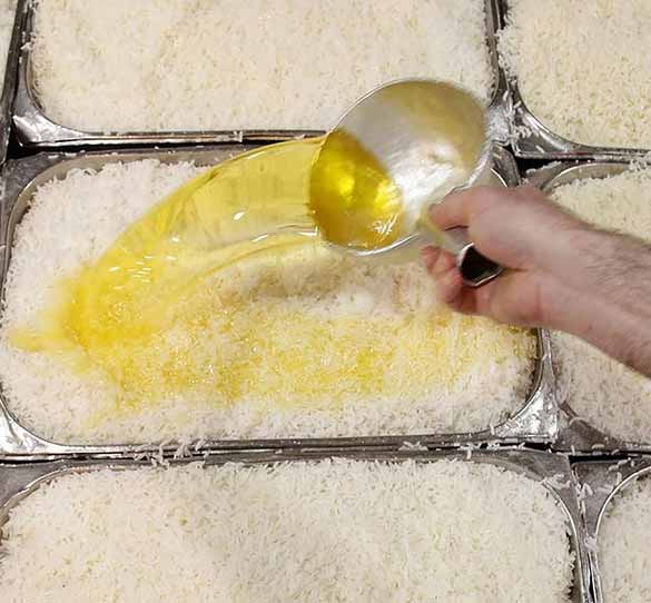 موائد الإفطار في العتبة الرضوية