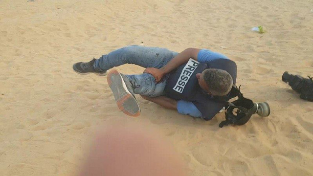 الاحتلال يستهدف الصحفيين في ’مخيمات العودة’ عند حدود قطاع غزة