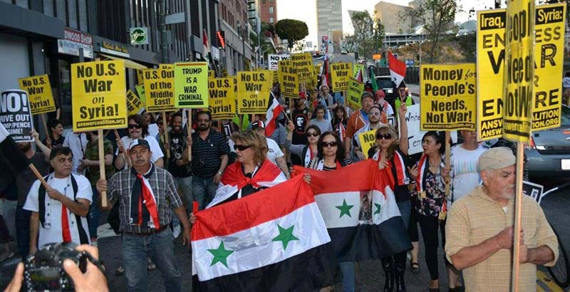 بالصور: مسيرات في شوارع لوس أنجلوس احتجاجاً على العدوان الثلاثي على سوريا