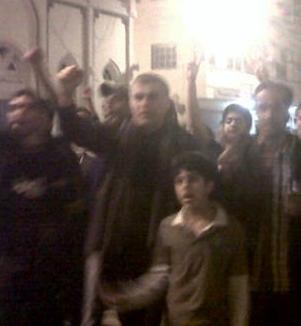 رئيس مركز البحرين نبيل رجب يتعرض للضرب من قبل ضابط أمن

