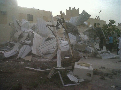 البحرين: بيوت الله تهدم.. صور المساجد قبل الهدم وبعده