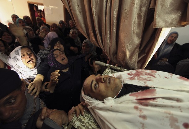 شهيدان بغارات العدو على غزة مساءً وإصابة 8 صهاينة بصواريخ المقاومة في "سدود"
