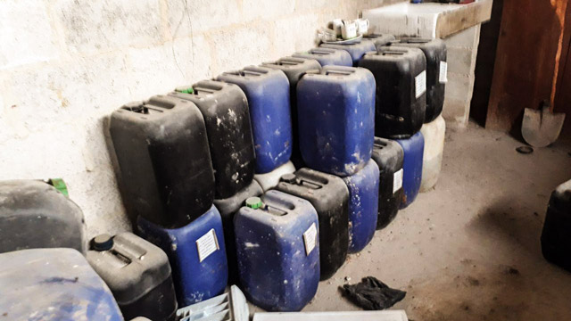 العثور على مصنعين لمواد كيميائية وآخر للصواريخ والقذائف في الغوطة الشرقية