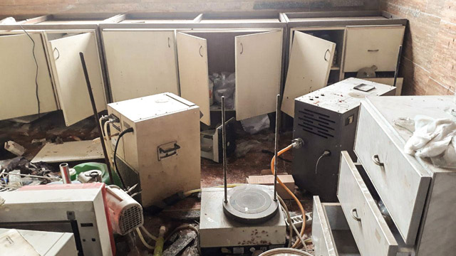 العثور على مصنعين لمواد كيميائية وآخر للصواريخ والقذائف في الغوطة الشرقية