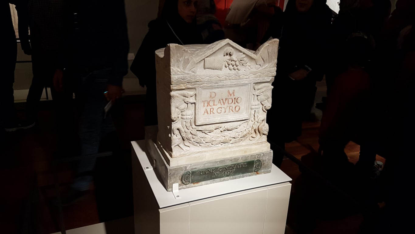 ايران الأمن و الاستقرار تستضيف متحف اللوفر الفرنسي