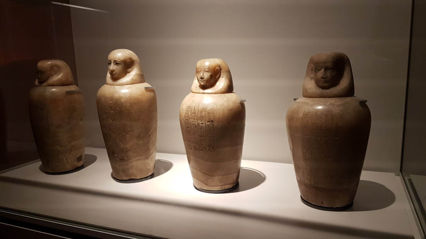 ايران الأمن و الاستقرار تستضيف متحف اللوفر الفرنسي