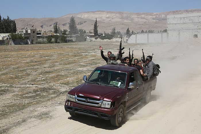 الجيش السوري يبدأ عملياتها العسكرية في دوما.. والعين على تحرير المخطوفين