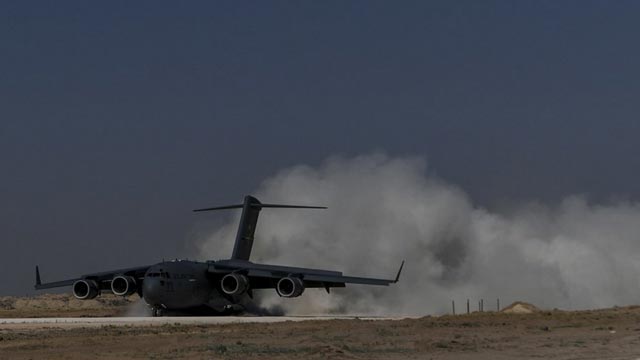 واشنطن تعزز قواعدها العسكرية شرقي سوريا