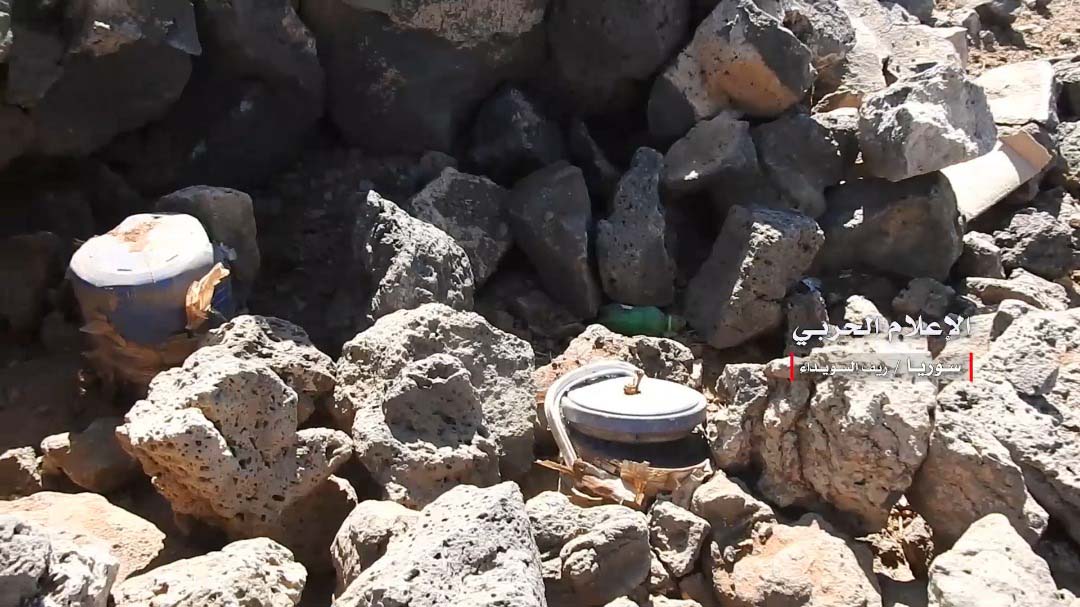 بالصور.. عمليات الجيش السوري ببادية السويداء الشرقية