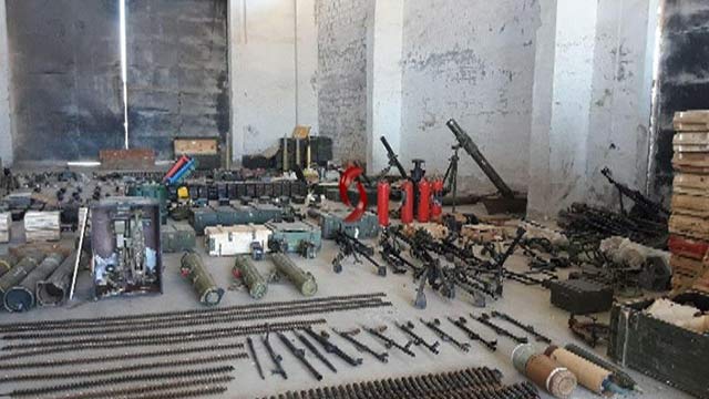 بالصور .. العثور على ذخيرة لعناصر الخوذ البيضاء في القنيطرة